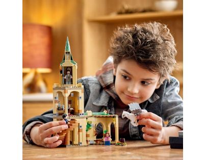 LEGO® Harry Potter™ 76401 Bradavické nádvoří: Siriusova záchrana