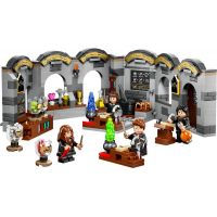 LEGO® Harry Potter™ 76431 Bradavický hrad Hodina lektvarů 2