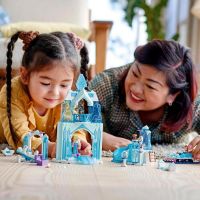 LEGO® Disney Princess™ 43194 Ledová říše divů Elsy a Anny 3