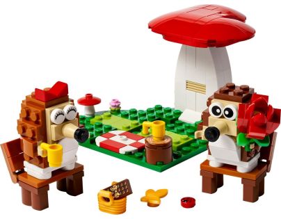 LEGO® Iconic 40711 Ježčí rande s piknikem - Poškozený obal