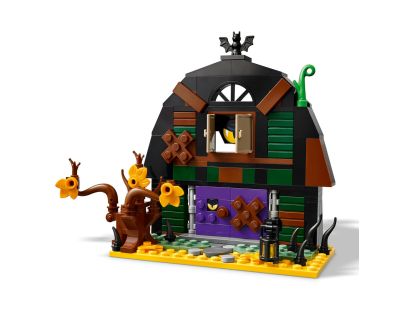 LEGO® Iconic 40721 Halloweenská stodola