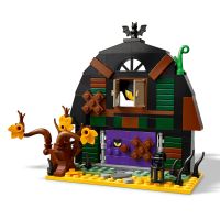 LEGO® Iconic 40721 Halloweenská stodola 4