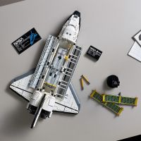 LEGO® ICONS 10283 NASA Raketoplán Discovery - Poškozený obal 3