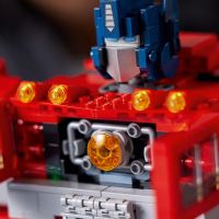 LEGO® ICONS 10302 Optimus Prime 4