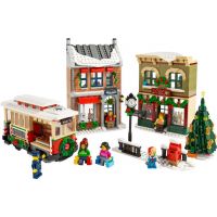 LEGO® Icons 10308 Vánoce na hlavní ulici 2