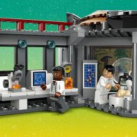 LEGO® Jurassic World™ 76961 Návštěvnické centrum: útok T-Rexe a raptora - Poškozený obal 6