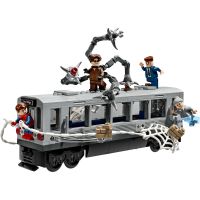 LEGO® Marvel 76321 Spider-Man vs. Doc Ock: Scéna v metru 2