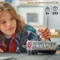 LEGO® Marvel 76321 Spider-Man vs. Doc Ock: Scéna v metru 3