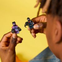 LEGO® Minifigurky 71050 Spider-Man: Napříč paralelními světy 6