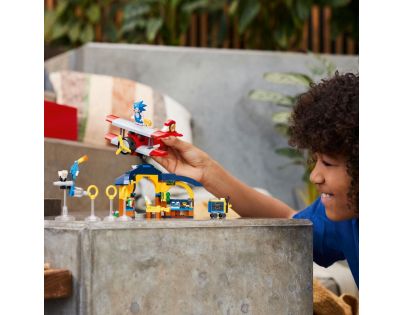 LEGO® Sonic The Hedgehog™ 76991 Tailsova dílna a letadlo Tornádo