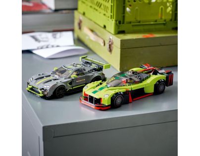 LEGO® Speed Champions 76910 Aston Martin Valkyrie AMR Pro a Aston Martin Vantage GT3