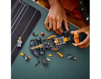 LEGO® Speed Champions 76919 Závodní auto McLaren Formule 1 2023 - Poškozený obal