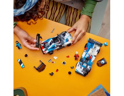 LEGO® Speed Champions 76922 Závodní auta BMW M4 GT3 a BMW M Hybrid V8 - Poškozený obal