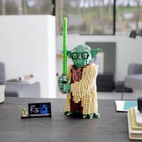 LEGO® Star Wars™ 75255 Yoda™ 4