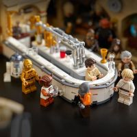 LEGO® Star Wars™ 75290 Kantýna Mos Eisley™ - Poškozený obal 2