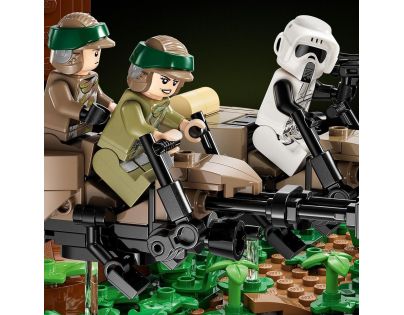 LEGO® Star Wars™ 75353 Honička spídrů na planetě Endor™ Diorama - Poškozený obal