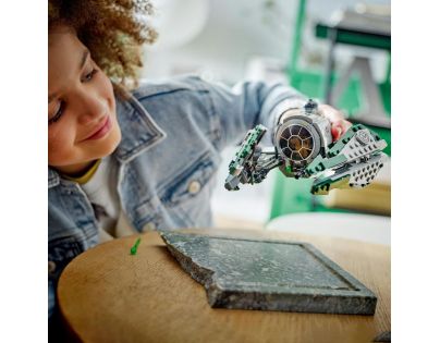 LEGO® Star Wars™ 75360 Yodova jediská stíhačka