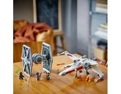 LEGO® Star Wars™ 75393 Stíhačka TIE a X-wing – kombinovaná stavebnice