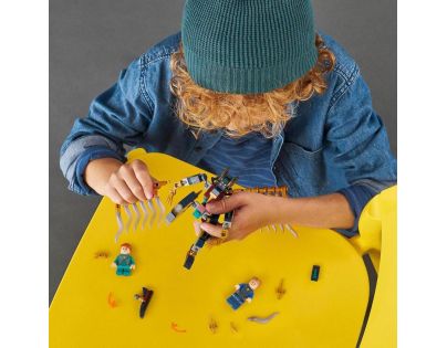 LEGO® Super Heroes 76145 Letecký útok Eternalů