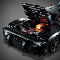 LEGO® Technic 42127 Batman Batmobil - Poškozený obal 6