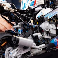 LEGO® Technic 42130 BMW M 1000 RR 6