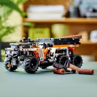 LEGO® Technic 42139 Terénní vozidlo 5