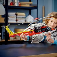 LEGO® Technic 42145 Záchranářský vrtulník Airbus H175 - Poškozený obal 3