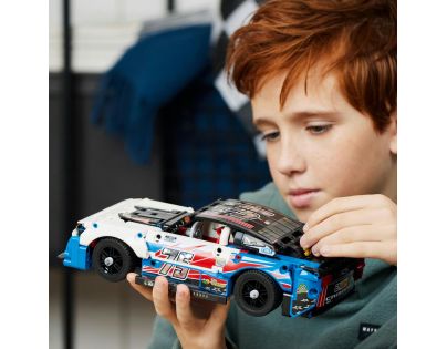 LEGO® Technic 42153 NASCAR® Next Gen Chevrolet Camaro ZL1