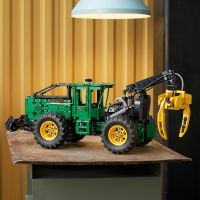 LEGO® Technic 42157 Lesní traktor John Deere 948L-II 5