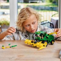 LEGO® Technic 42168 John Deere 9700 Forage Harvester 4