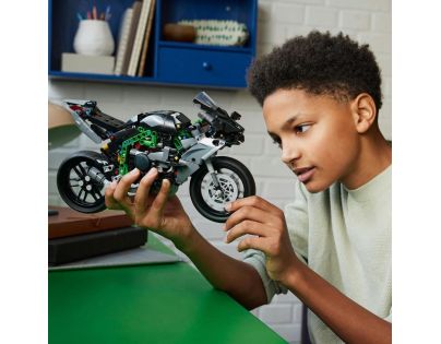 LEGO® Technic 42170 Motorka Kawasaki Ninja H2R - Poškozený obal