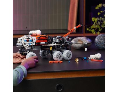 LEGO® Technic 42180 Průzkumné vozítko s posádkou na Marsu