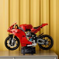 LEGO® Technic 42202 Motorka Ducati Panigale V4 S 5