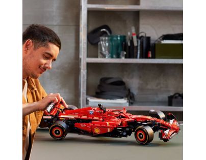 LEGO® Technic 42207 Auto Ferrari SF-24 F1