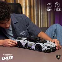 LEGO® Technic 42214 Lamborghini Revuelto 3