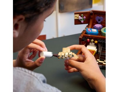 LEGO® Wednesday 76785 Věc a jeho byt