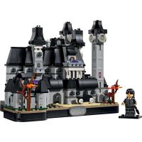 LEGO® Wednesday 76788 Akademie Nevermore 2