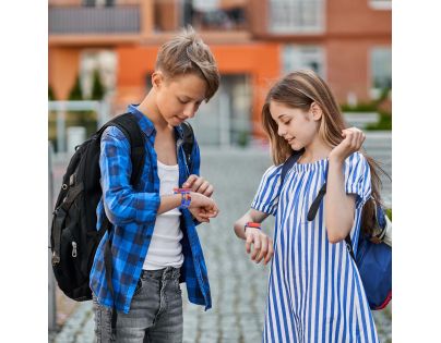 Lexibook Digitální hodinky Hot Wheels s budíkem