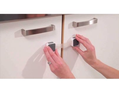 Lindam Dvojitá víceúčelová bezpečnostní zábrana nalepovací 1ks Xtra Guard