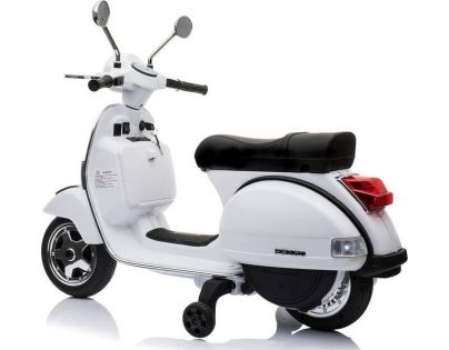 Made Elektroskútr Vespa