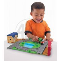 Fisher Price Mašinka Tomáš Take-n-Play hrací kufříková sada - Percy na poště 4