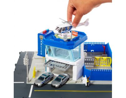 Matchbox Action Drivers Dobrodružný herní set policejní stanice se světly a zvuky