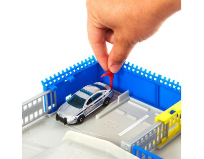 Matchbox Action Drivers Dobrodružný herní set policejní stanice se světly a zvuky