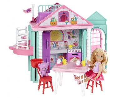 Mattel Barbie Chelsea a domeček
