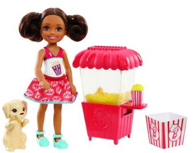 Mattel Barbie Chelsea Vaření a pečení červený stánek Popcorn