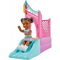 Mattel Barbie Chůva se skákacím hradem Skipper 5
