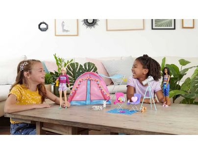 Mattel Barbie Doll House Adventure stan s 2 panenkami a doplňky