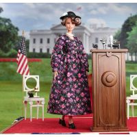 Mattel Barbie inspirující ženy Eleanor Roosevelt 4
