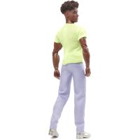 Mattel Barbie Looks Ken s černými kudrnatými vlasy v Y2K outfitu 2