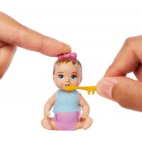 Mattel Barbie miminko herní set s jídelní židličkou 5